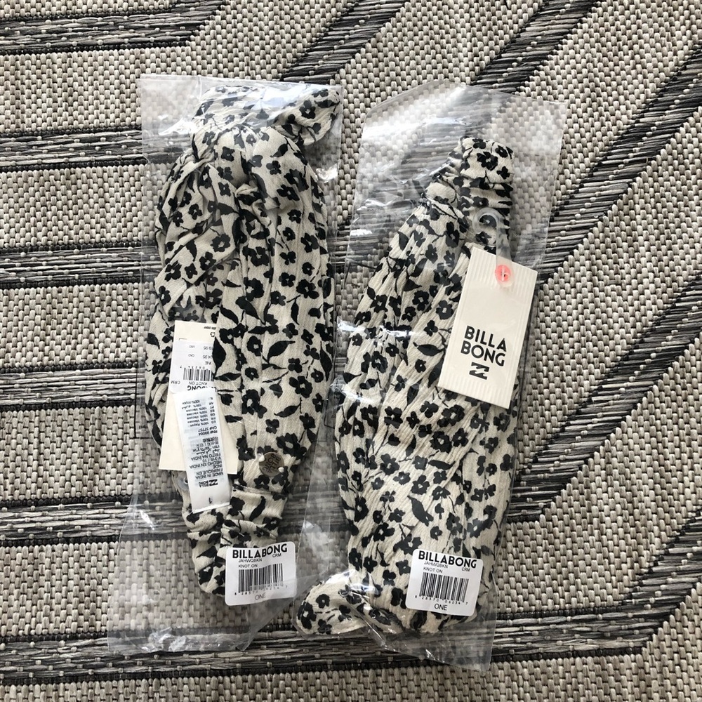 *NWT* Billabong - Floral Headband